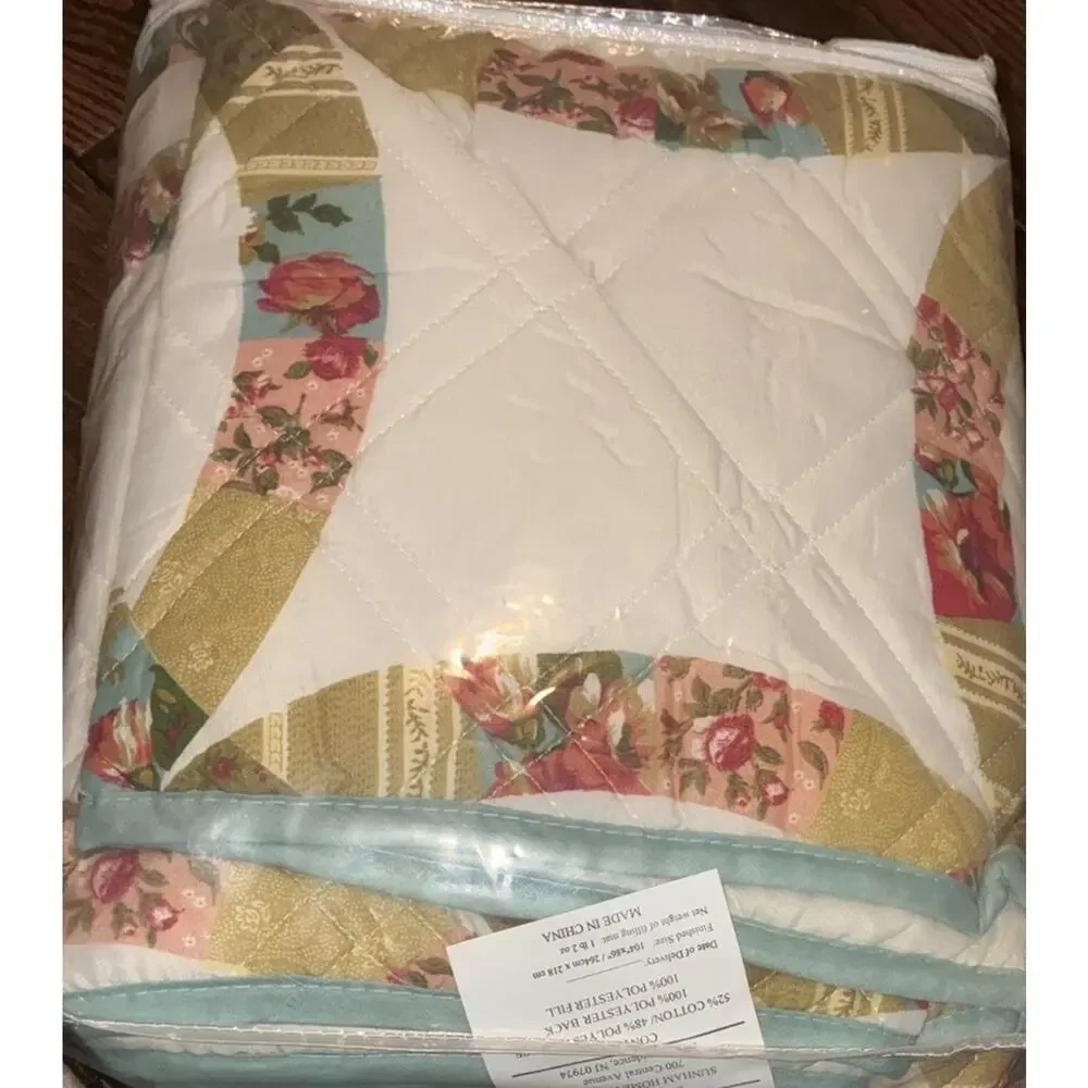 Sears Colormate King Quilt Patchwork Floral Colette 104